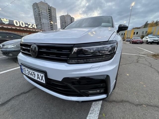 Белый Фольксваген Тигуан, объемом двигателя 2 л и пробегом 121 тыс. км за 22600 $, фото 1 на Automoto.ua