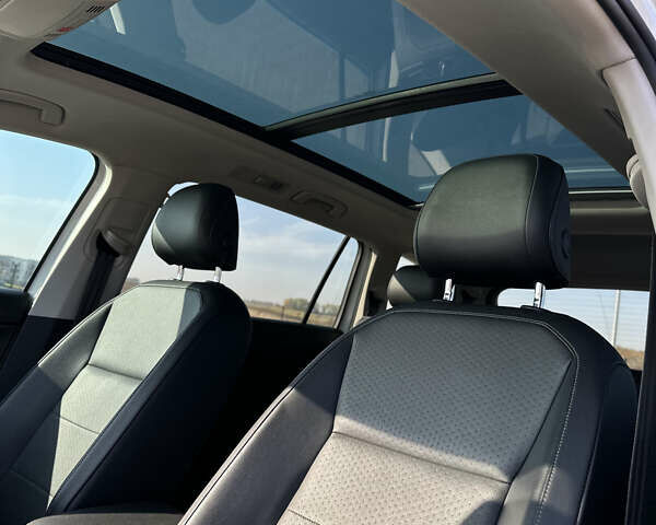 Белый Фольксваген Тигуан, объемом двигателя 2 л и пробегом 192 тыс. км за 17200 $, фото 39 на Automoto.ua