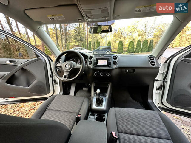 Белый Фольксваген Тигуан, объемом двигателя 1.98 л и пробегом 135 тыс. км за 12899 $, фото 10 на Automoto.ua
