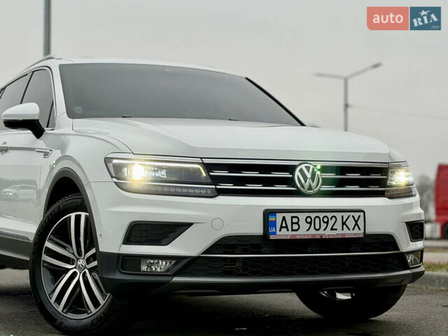 Білий Фольксваген Тігуан, об'ємом двигуна 2 л та пробігом 66 тис. км за 30999 $, фото 12 на Automoto.ua