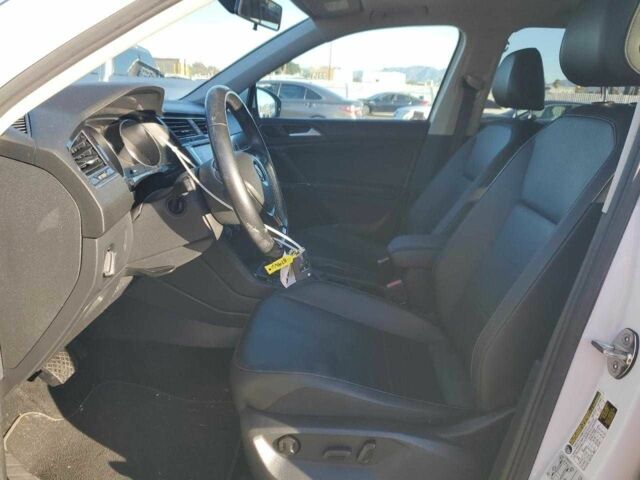 Білий Фольксваген Тігуан, об'ємом двигуна 2 л та пробігом 120 тис. км за 3600 $, фото 6 на Automoto.ua