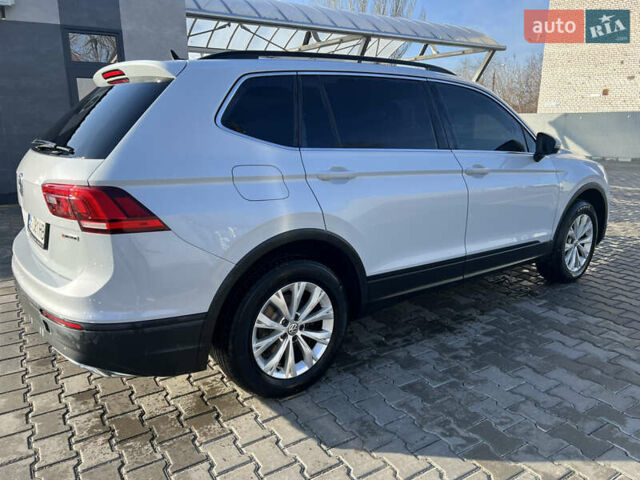 Белый Фольксваген Тигуан, объемом двигателя 2 л и пробегом 91 тыс. км за 21000 $, фото 9 на Automoto.ua