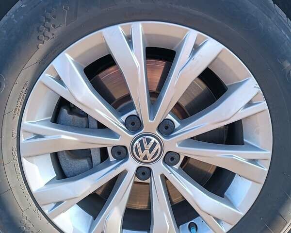 Белый Фольксваген Тигуан, объемом двигателя 1.98 л и пробегом 110 тыс. км за 21300 $, фото 22 на Automoto.ua