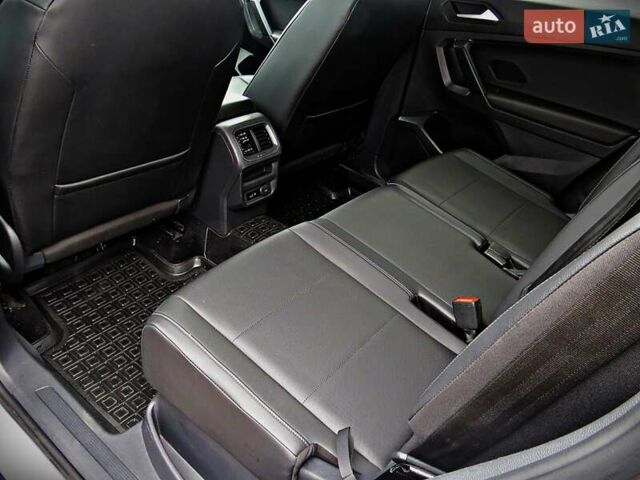 Білий Фольксваген Тігуан, об'ємом двигуна 2 л та пробігом 110 тис. км за 17800 $, фото 17 на Automoto.ua