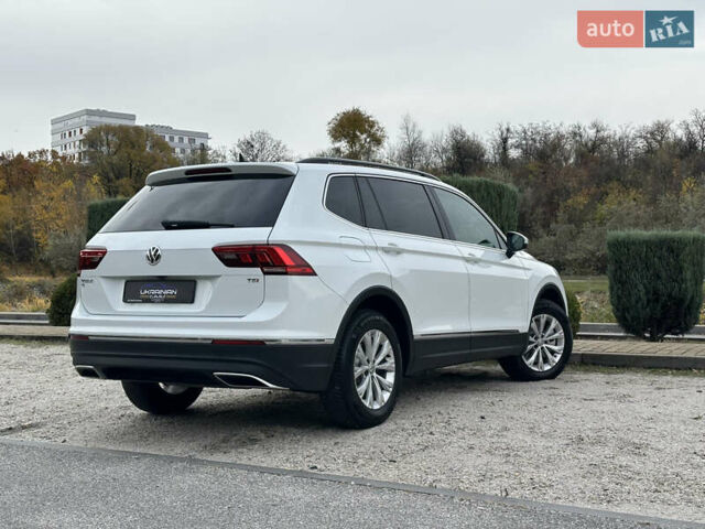 Білий Фольксваген Тігуан, об'ємом двигуна 2 л та пробігом 134 тис. км за 18500 $, фото 11 на Automoto.ua