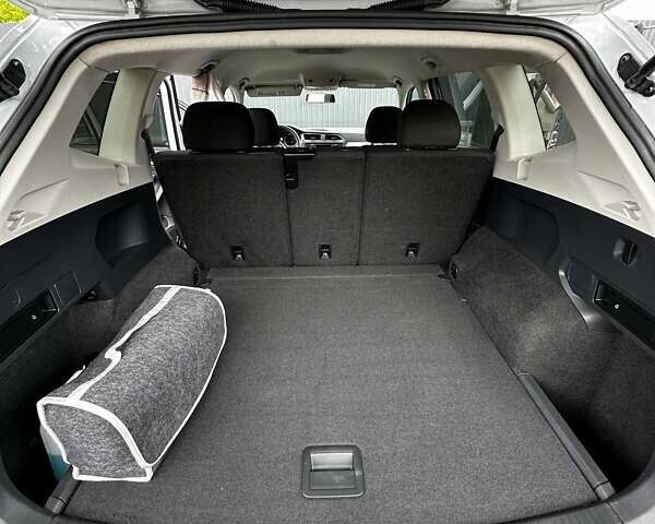 Білий Фольксваген Тігуан, об'ємом двигуна 2 л та пробігом 224 тис. км за 14800 $, фото 10 на Automoto.ua