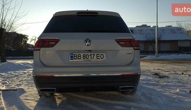 Білий Фольксваген Тігуан, об'ємом двигуна 2 л та пробігом 95 тис. км за 22300 $, фото 6 на Automoto.ua