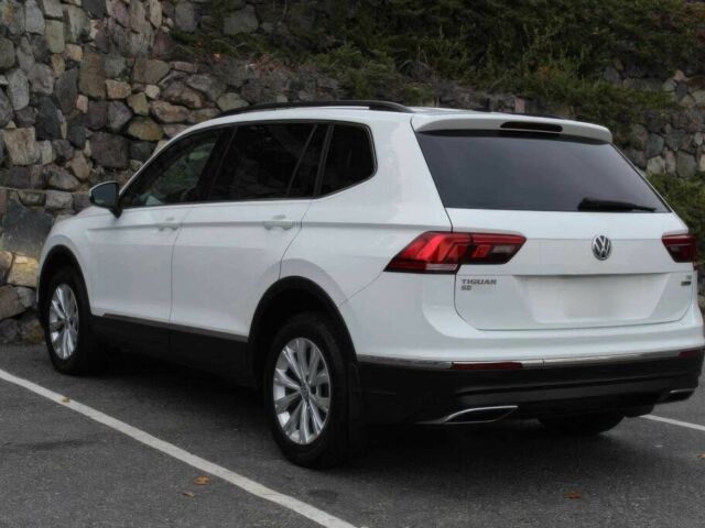 Белый Фольксваген Тигуан, объемом двигателя 2 л и пробегом 33 тыс. км за 15100 $, фото 4 на Automoto.ua