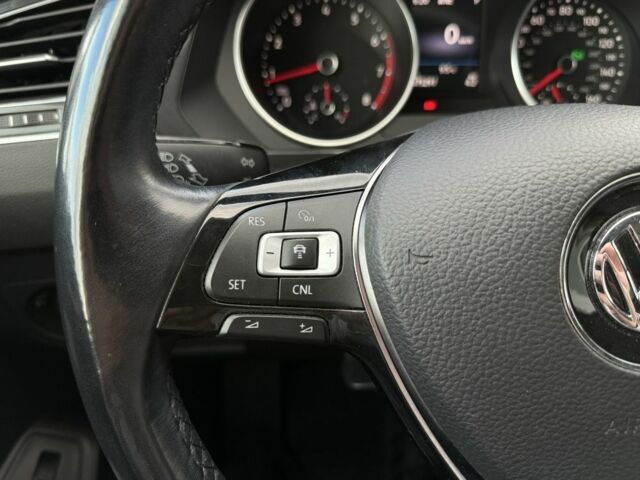 Белый Фольксваген Тигуан, объемом двигателя 2 л и пробегом 175 тыс. км за 18399 $, фото 20 на Automoto.ua