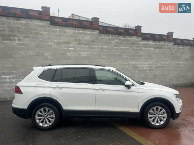 Белый Фольксваген Тигуан, объемом двигателя 1.98 л и пробегом 129 тыс. км за 17950 $, фото 4 на Automoto.ua