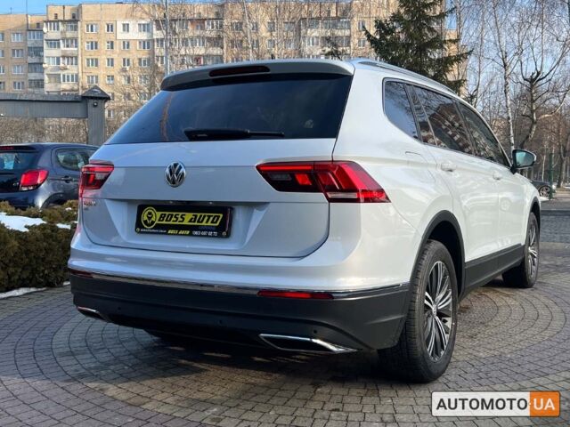 Білий Фольксваген Тігуан, об'ємом двигуна 2 л та пробігом 113 тис. км за 22800 $, фото 6 на Automoto.ua