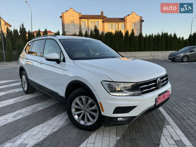 Белый Фольксваген Тигуан, объемом двигателя 1.98 л и пробегом 135 тыс. км за 16400 $, фото 1 на Automoto.ua