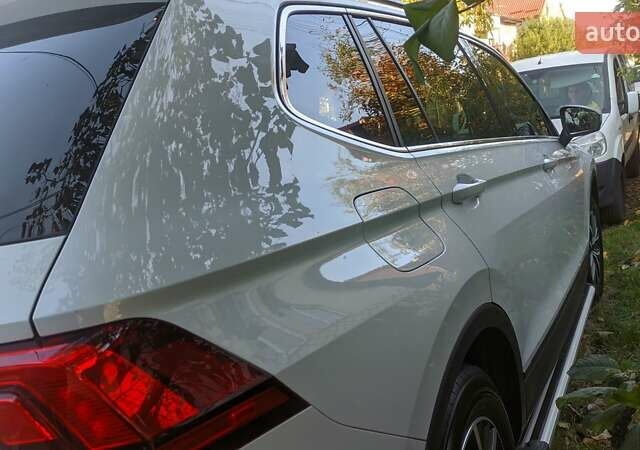 Белый Фольксваген Тигуан, объемом двигателя 2 л и пробегом 106 тыс. км за 22700 $, фото 9 на Automoto.ua