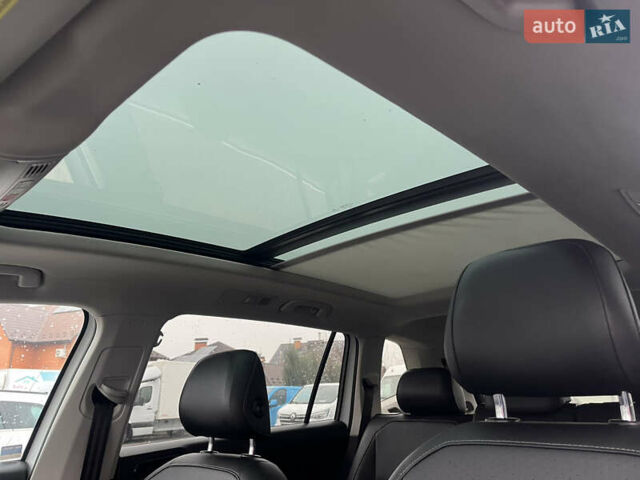 Белый Фольксваген Тигуан, объемом двигателя 2 л и пробегом 112 тыс. км за 17800 $, фото 19 на Automoto.ua