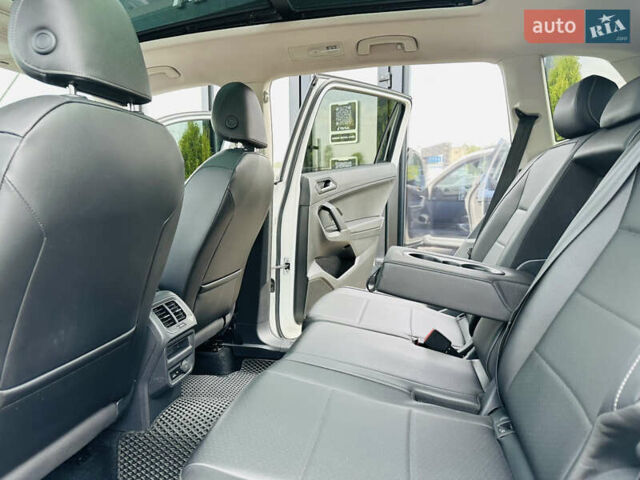 Білий Фольксваген Тігуан, об'ємом двигуна 1.98 л та пробігом 69 тис. км за 23500 $, фото 17 на Automoto.ua