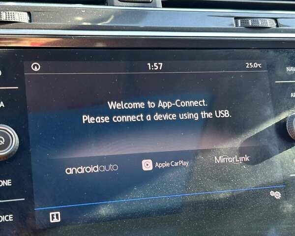 Белый Фольксваген Тигуан, объемом двигателя 2 л и пробегом 120 тыс. км за 24200 $, фото 39 на Automoto.ua