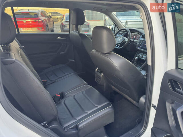 Білий Фольксваген Тігуан, об'ємом двигуна 1.98 л та пробігом 187 тис. км за 18900 $, фото 40 на Automoto.ua