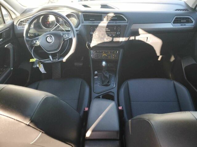 Білий Фольксваген Тігуан, об'ємом двигуна 2 л та пробігом 120 тис. км за 3600 $, фото 7 на Automoto.ua