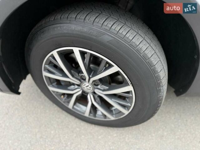 Білий Фольксваген Тігуан, об'ємом двигуна 2 л та пробігом 72 тис. км за 19300 $, фото 2 на Automoto.ua