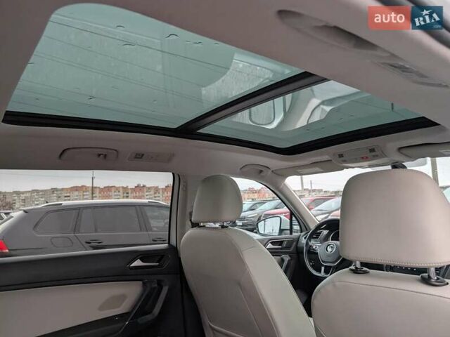 Білий Фольксваген Тігуан, об'ємом двигуна 1.98 л та пробігом 123 тис. км за 17550 $, фото 51 на Automoto.ua