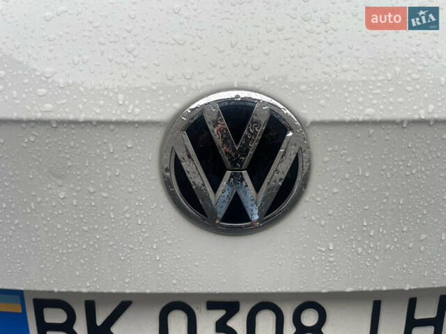 Белый Фольксваген Тигуан, объемом двигателя 1.98 л и пробегом 129 тыс. км за 17950 $, фото 13 на Automoto.ua