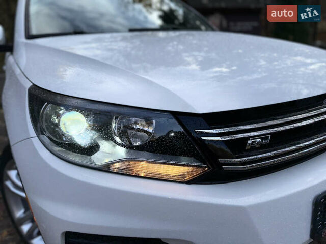 Белый Фольксваген Тигуан, объемом двигателя 1.98 л и пробегом 135 тыс. км за 12899 $, фото 7 на Automoto.ua