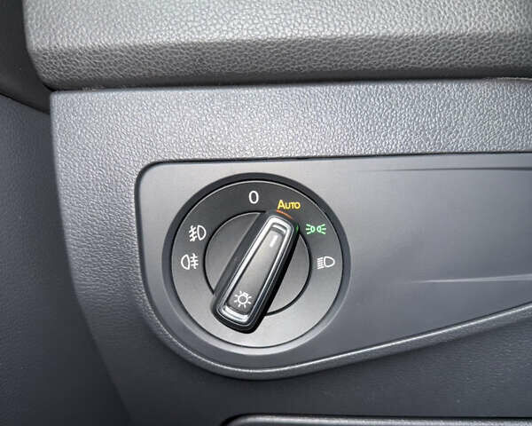 Белый Фольксваген Тигуан, объемом двигателя 2 л и пробегом 117 тыс. км за 17999 $, фото 13 на Automoto.ua