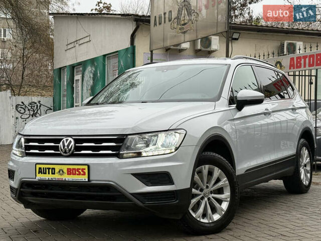 Белый Фольксваген Тигуан, объемом двигателя 1.98 л и пробегом 99 тыс. км за 20999 $, фото 1 на Automoto.ua