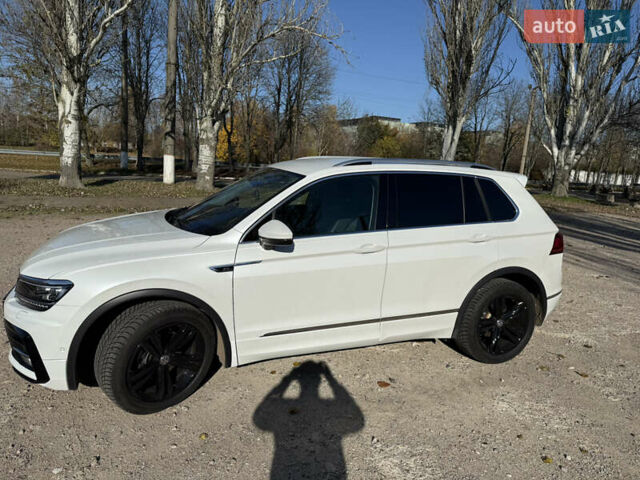 Белый Фольксваген Тигуан, объемом двигателя 1.98 л и пробегом 127 тыс. км за 29500 $, фото 1 на Automoto.ua