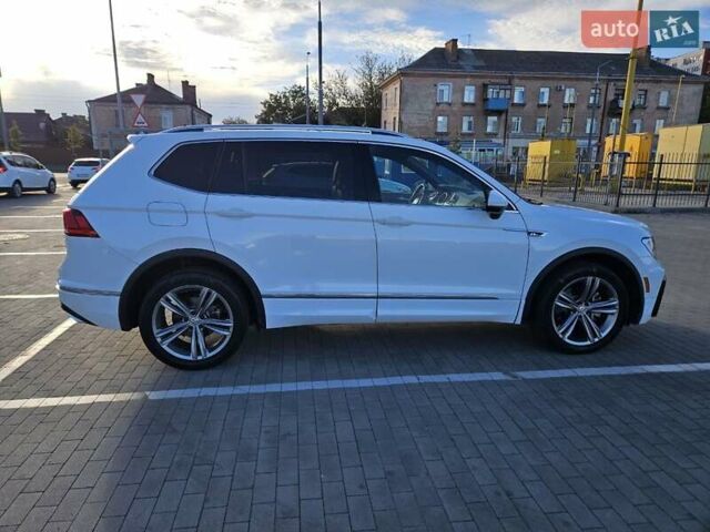 Белый Фольксваген Тигуан, объемом двигателя 1.98 л и пробегом 63 тыс. км за 26000 $, фото 3 на Automoto.ua