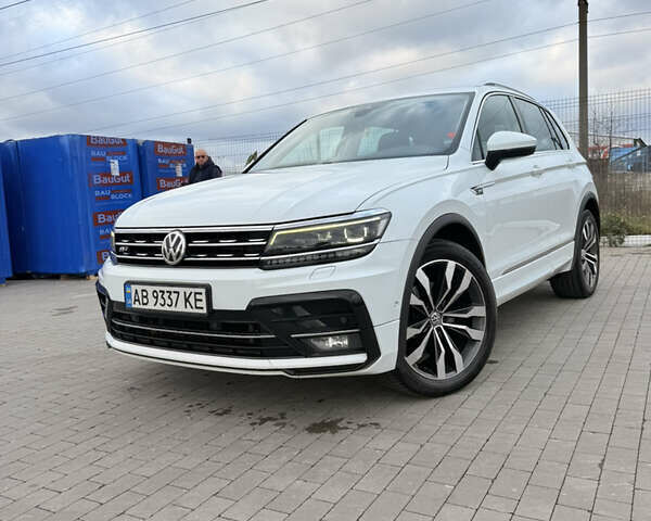 Белый Фольксваген Тигуан, объемом двигателя 1.97 л и пробегом 222 тыс. км за 27500 $, фото 1 на Automoto.ua