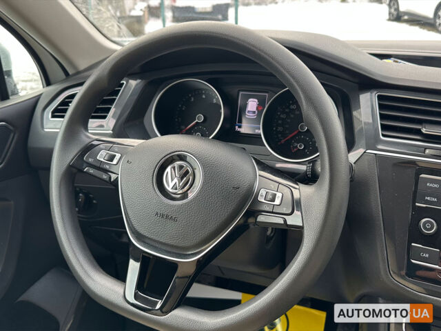 Белый Фольксваген Тигуан, объемом двигателя 2 л и пробегом 116 тыс. км за 19500 $, фото 18 на Automoto.ua