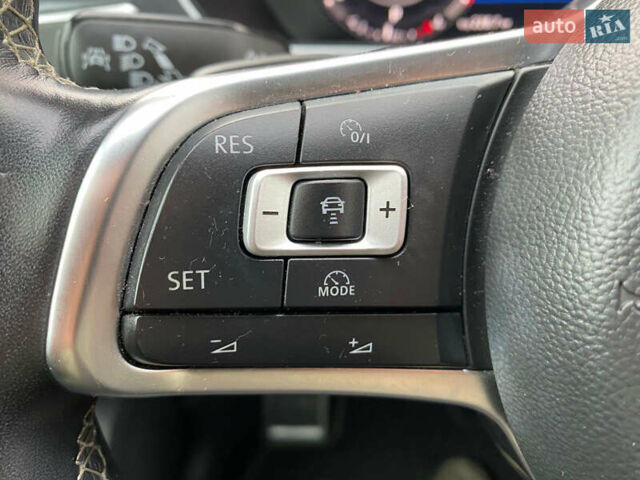 Білий Фольксваген Тігуан, об'ємом двигуна 2 л та пробігом 182 тис. км за 31600 $, фото 38 на Automoto.ua