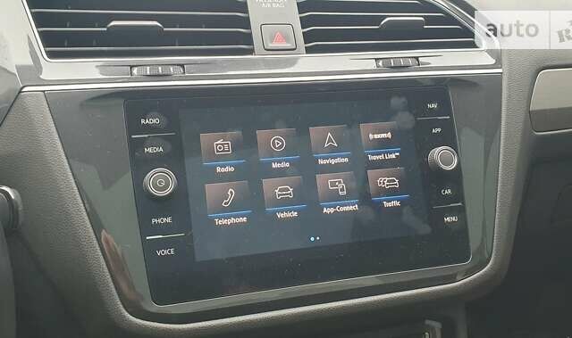 Белый Фольксваген Тигуан, объемом двигателя 1.98 л и пробегом 125 тыс. км за 23300 $, фото 8 на Automoto.ua