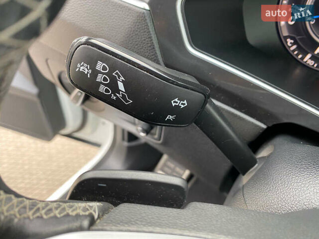 Білий Фольксваген Тігуан, об'ємом двигуна 2 л та пробігом 182 тис. км за 31600 $, фото 34 на Automoto.ua