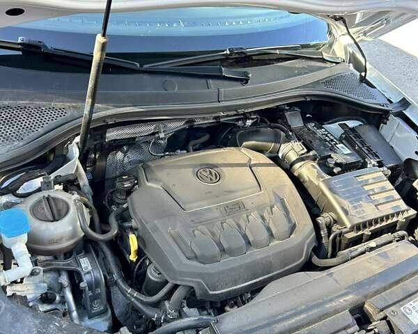 Белый Фольксваген Тигуан, объемом двигателя 2 л и пробегом 120 тыс. км за 24200 $, фото 45 на Automoto.ua