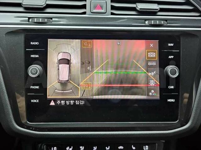 Белый Фольксваген Тигуан, объемом двигателя 2 л и пробегом 57 тыс. км за 16200 $, фото 11 на Automoto.ua