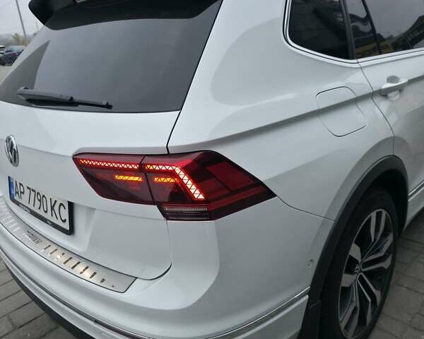 Білий Фольксваген Тігуан, об'ємом двигуна 1.97 л та пробігом 170 тис. км за 35000 $, фото 28 на Automoto.ua