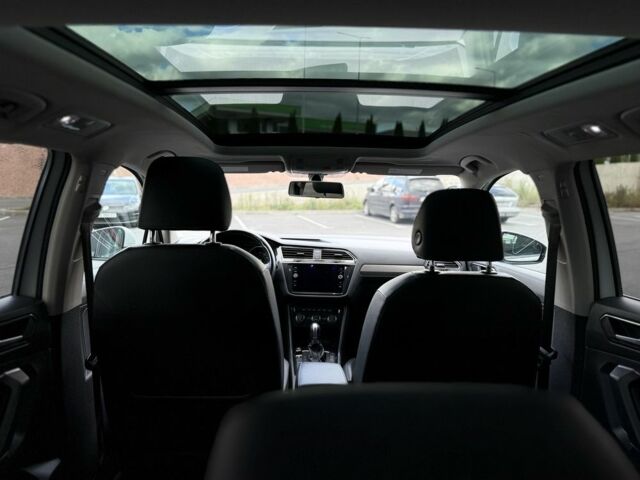 Белый Фольксваген Тигуан, объемом двигателя 2 л и пробегом 175 тыс. км за 18399 $, фото 19 на Automoto.ua