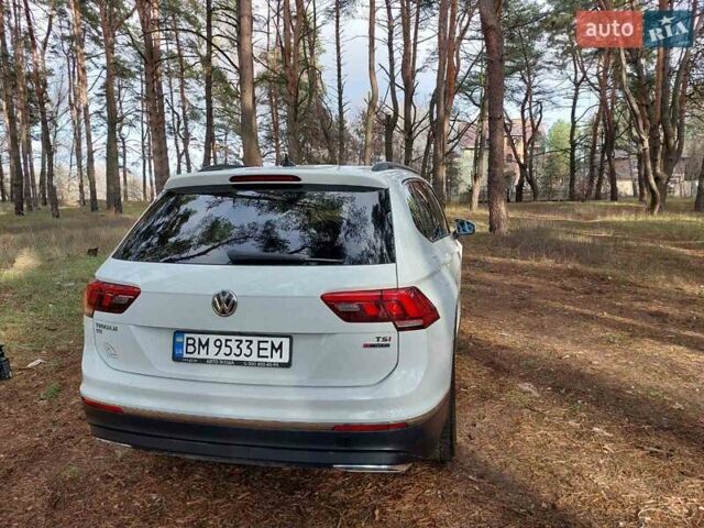 Белый Фольксваген Тигуан, объемом двигателя 2 л и пробегом 162 тыс. км за 21200 $, фото 2 на Automoto.ua