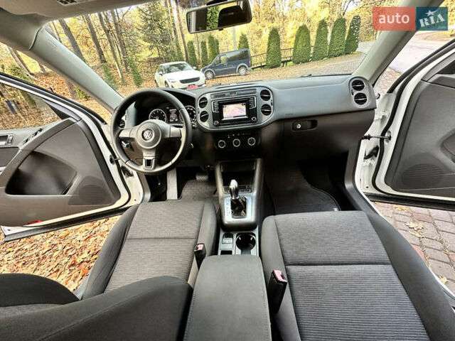 Белый Фольксваген Тигуан, объемом двигателя 1.98 л и пробегом 135 тыс. км за 12899 $, фото 42 на Automoto.ua