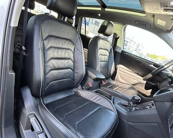 Белый Фольксваген Тигуан, объемом двигателя 2 л и пробегом 120 тыс. км за 24200 $, фото 41 на Automoto.ua