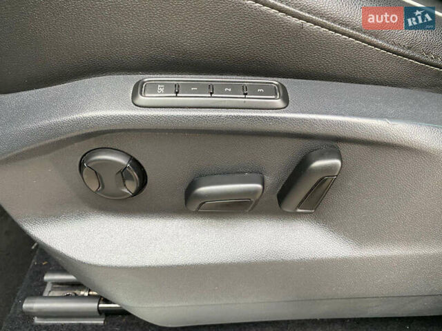 Білий Фольксваген Тігуан, об'ємом двигуна 2 л та пробігом 182 тис. км за 31600 $, фото 31 на Automoto.ua