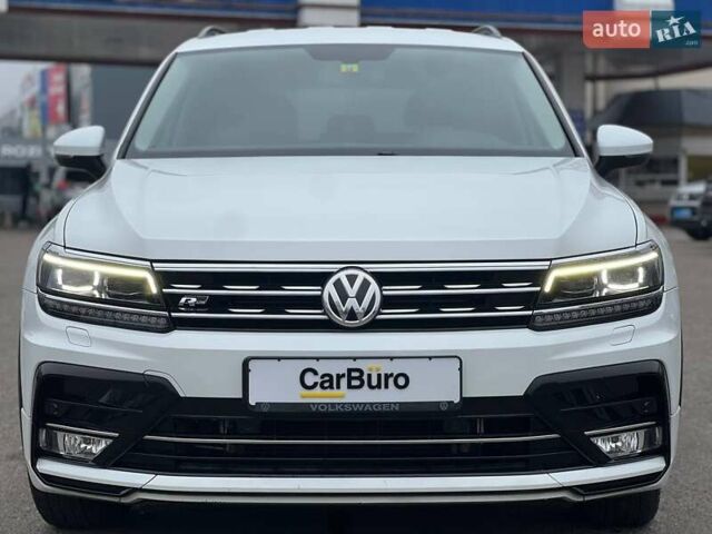 Белый Фольксваген Тигуан, объемом двигателя 2 л и пробегом 64 тыс. км за 17900 $, фото 5 на Automoto.ua