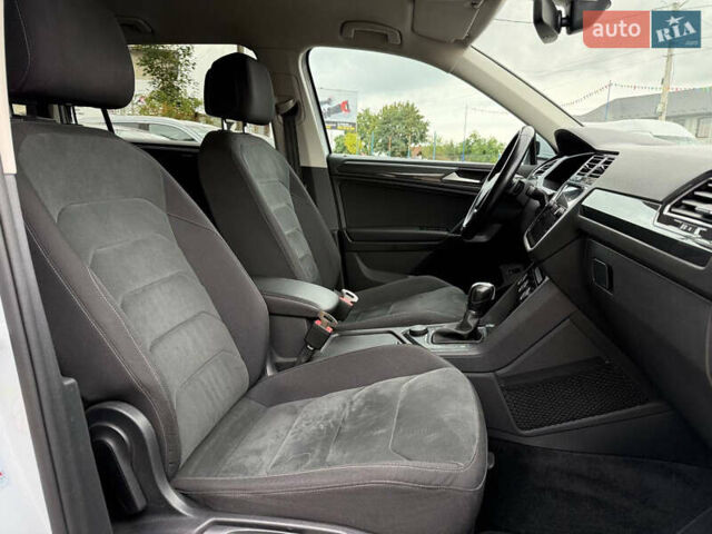 Білий Фольксваген Тігуан, об'ємом двигуна 1.97 л та пробігом 229 тис. км за 24950 $, фото 24 на Automoto.ua