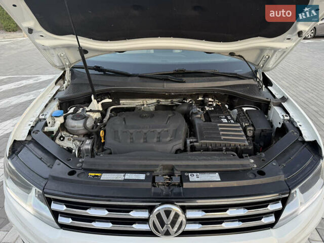 Белый Фольксваген Тигуан, объемом двигателя 1.98 л и пробегом 135 тыс. км за 16400 $, фото 46 на Automoto.ua