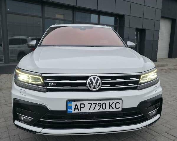 Білий Фольксваген Тігуан, об'ємом двигуна 1.97 л та пробігом 170 тис. км за 35000 $, фото 16 на Automoto.ua