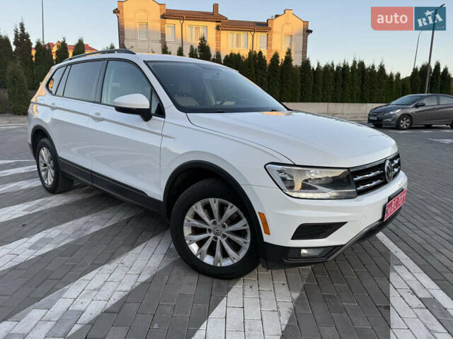 Белый Фольксваген Тигуан, объемом двигателя 1.98 л и пробегом 135 тыс. км за 16400 $, фото 3 на Automoto.ua