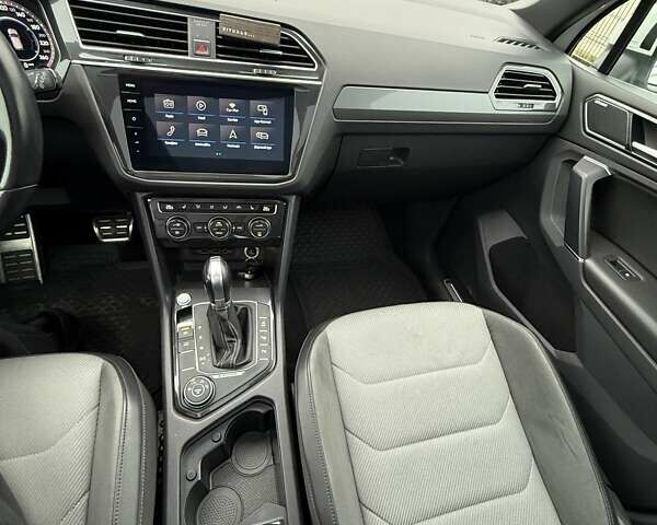 Білий Фольксваген Тігуан, об'ємом двигуна 1.98 л та пробігом 160 тис. км за 29800 $, фото 15 на Automoto.ua