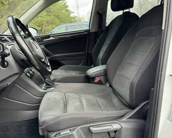 Білий Фольксваген Тігуан, об'ємом двигуна 1.98 л та пробігом 180 тис. км за 28700 $, фото 14 на Automoto.ua